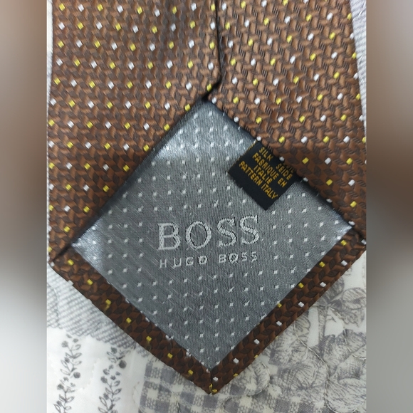 Hugo Boss tie - Picture 5 of 8
